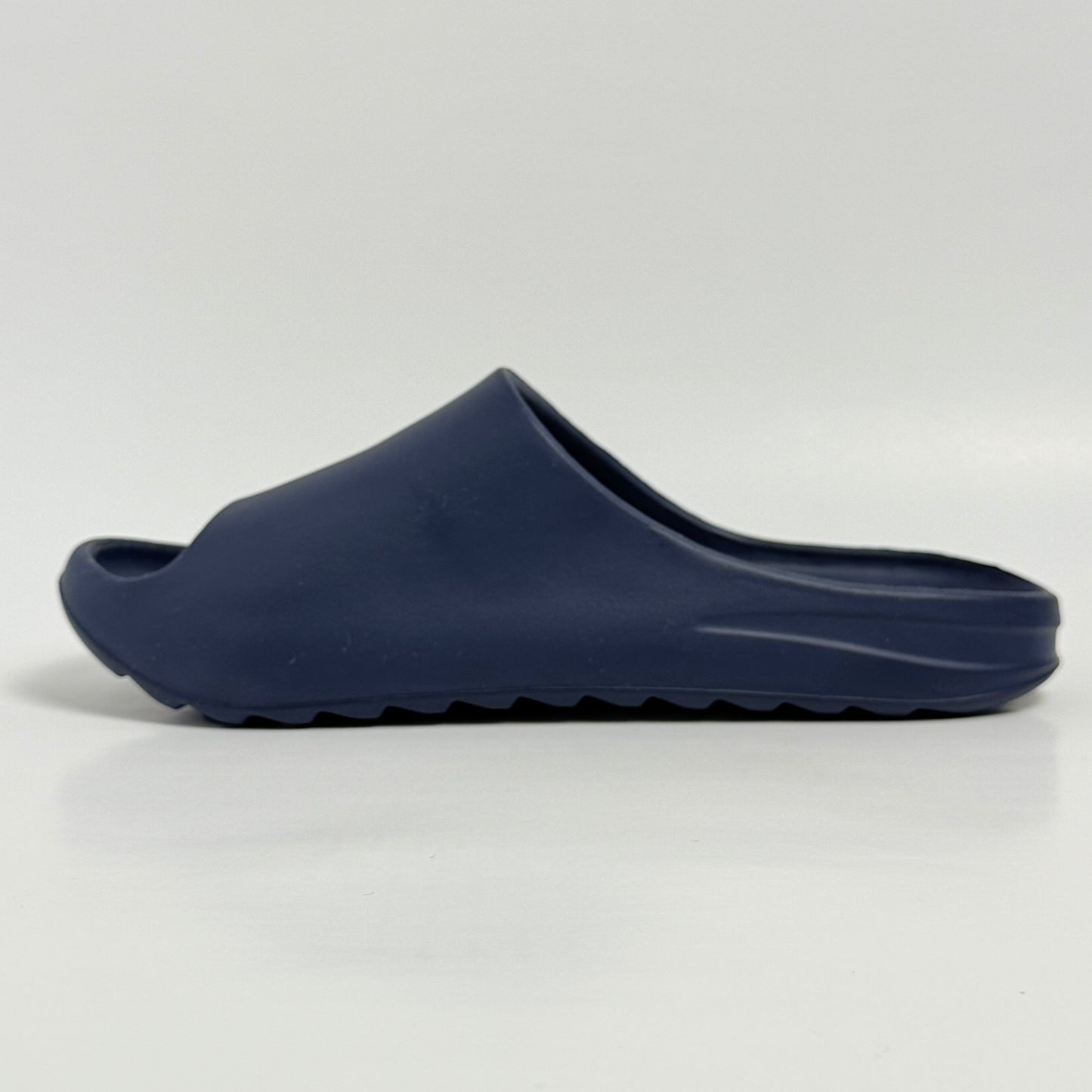 Ultra-Lightweight Women's Comfort Slide Sandals - Soft Cushioned, Waterproof Quick-Dry Slippers for Indoor & Outdoor Use with Anti-Slip Sole