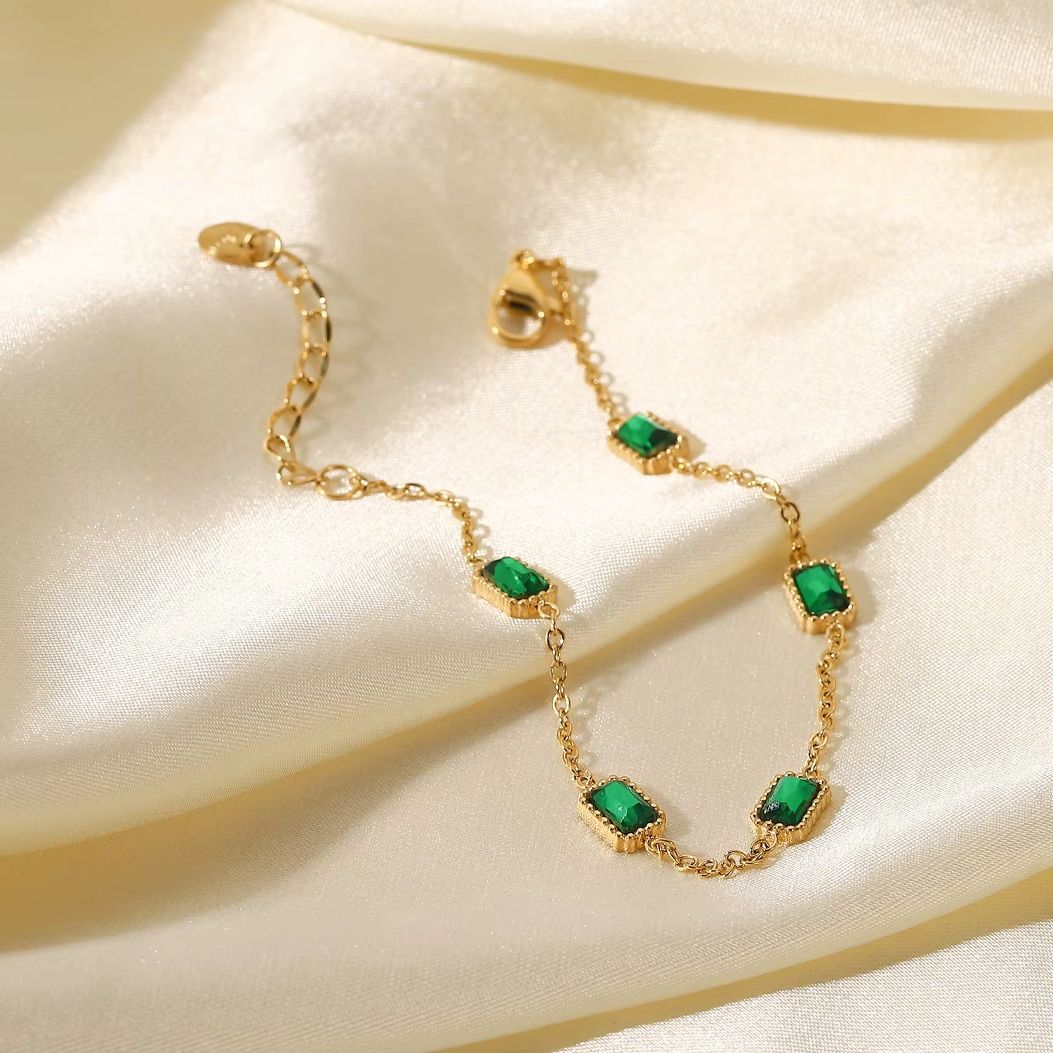 Elegant 14K Gold Charm in Durable Stainless Steel