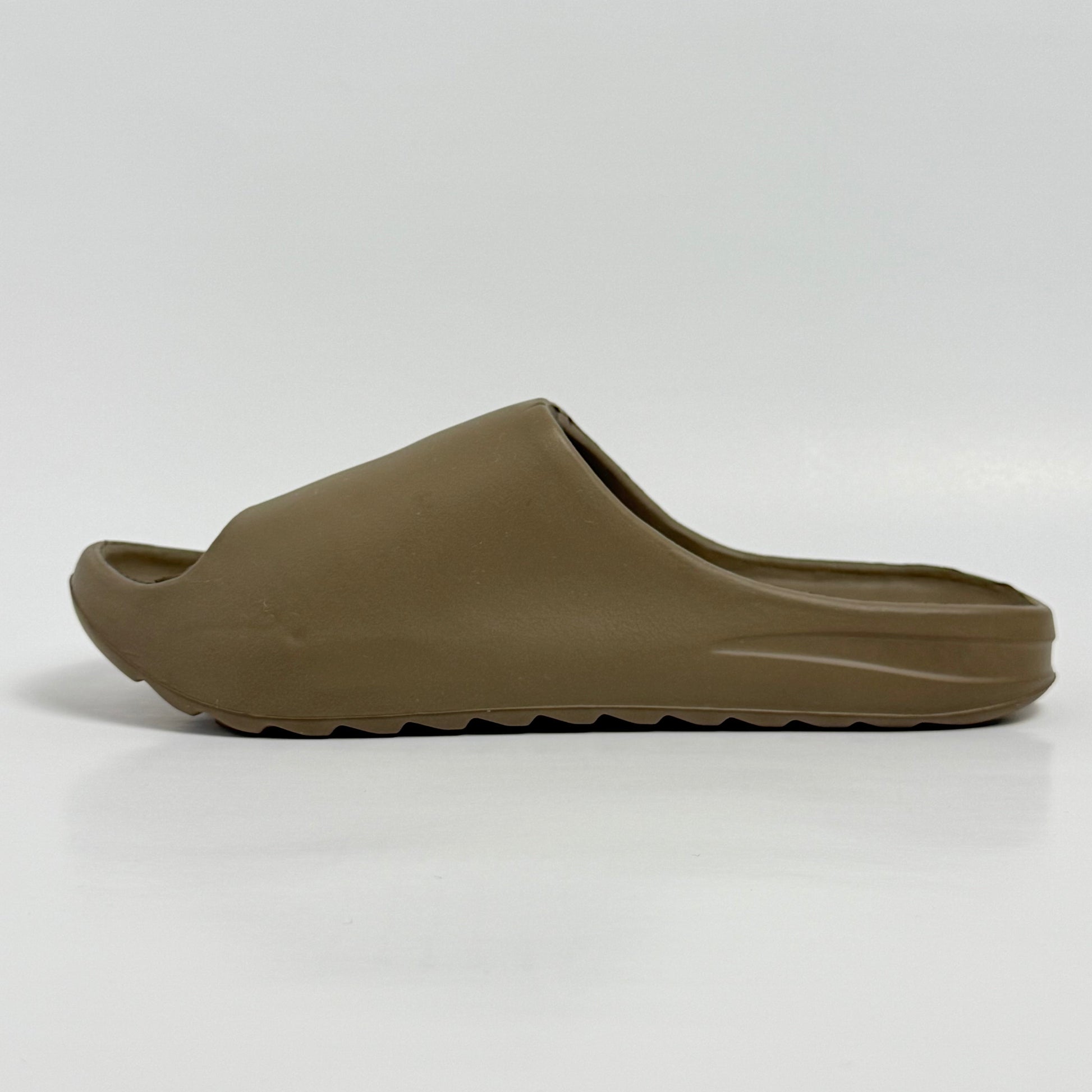 Ultra-Lightweight Women's Comfort Slide Sandals - Soft Cushioned, Waterproof Quick-Dry Slippers for Indoor & Outdoor Use with Anti-Slip Sole