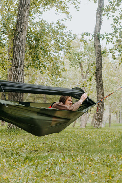 Ultimate Portable Camping Hammock with Built-in Mosquito Net for Bug-Free Relaxation
