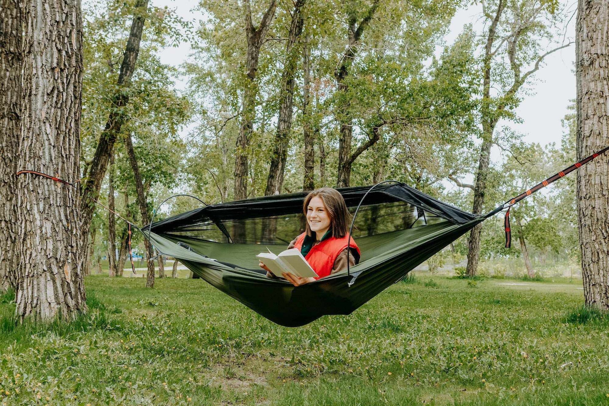 Ultimate Portable Camping Hammock with Built-in Mosquito Net for Bug-Free Relaxation